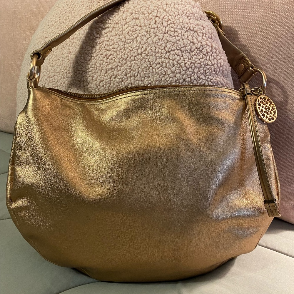 Authentic Coach Ali Hobo